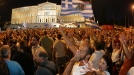 Miles de manifestantes se han congregado esta noche en las afueras del Parlamento griego