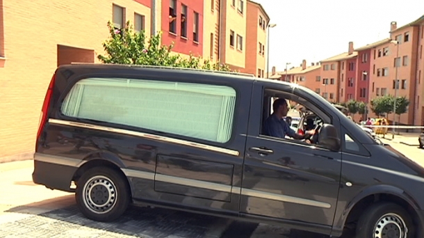 Coche que trasladó los cuerpos sin vida de los dos montañeros hasta Portugalete. Foto:EITB