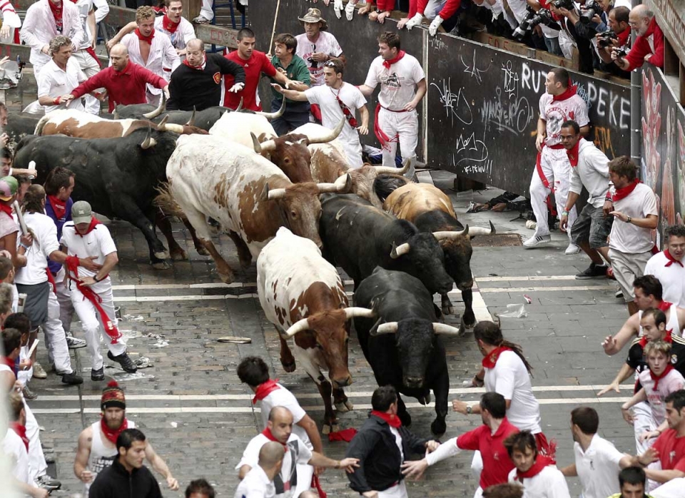 (07-07-2011) Encierro de la ganaderÃ­a gaditana de Torrestrella. Foto: EFE