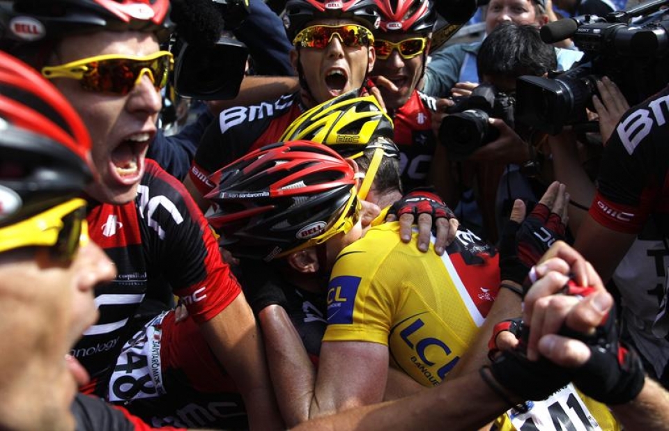 Cadel Evansek irabazi du 2011ko Frantziako Tourra. Argazkia: EFE