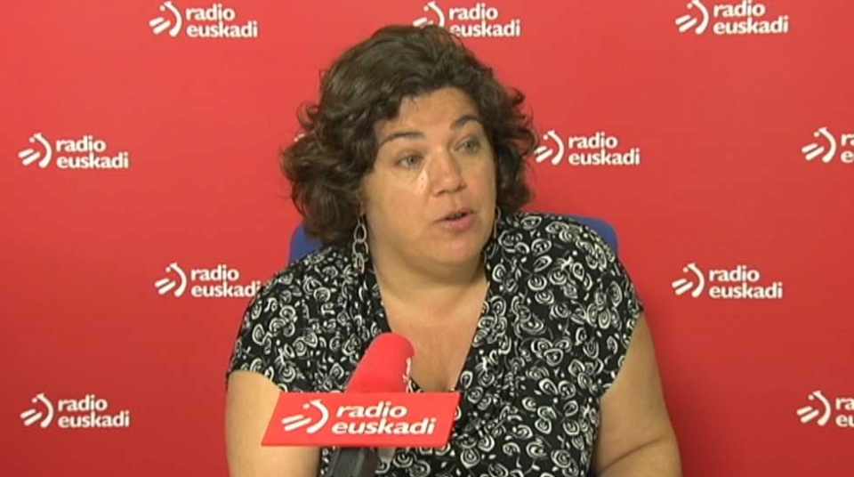 Maria Silvestre Emakundeko zuzendaria Radio Euskadin. Argazkia: EITB