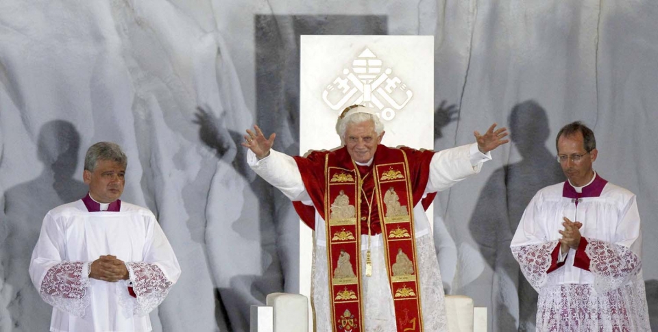 Benedicto XVI, durante la Vigilia. EFE