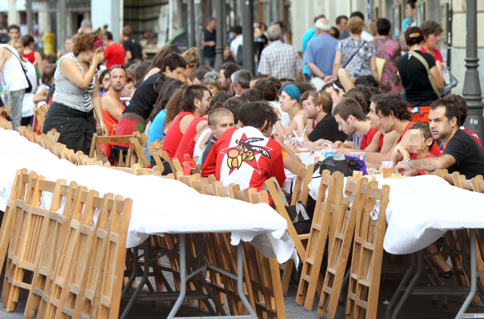 La comparsa Kaskagorri ha hablado en la tarde del jueves. Foto: EFE