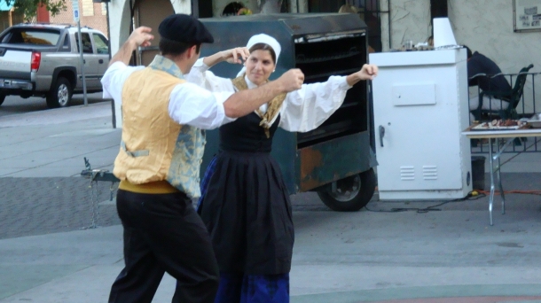 Two Oinkari dancers on the Basque block. Photo: Igor Lansorena