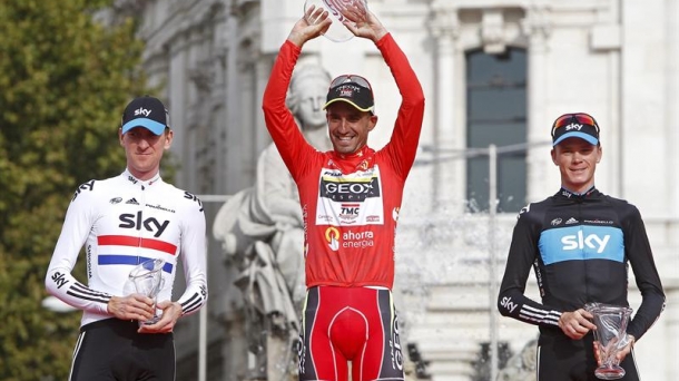 Juanjo Cobok 2011ko Espainiako Vuelta irabazi du