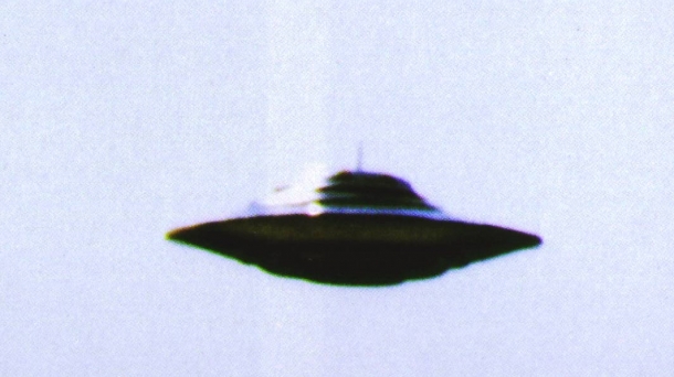 Los OVNIs… ¿son un timo? ¿Y la llegada del hombre a la Luna? 