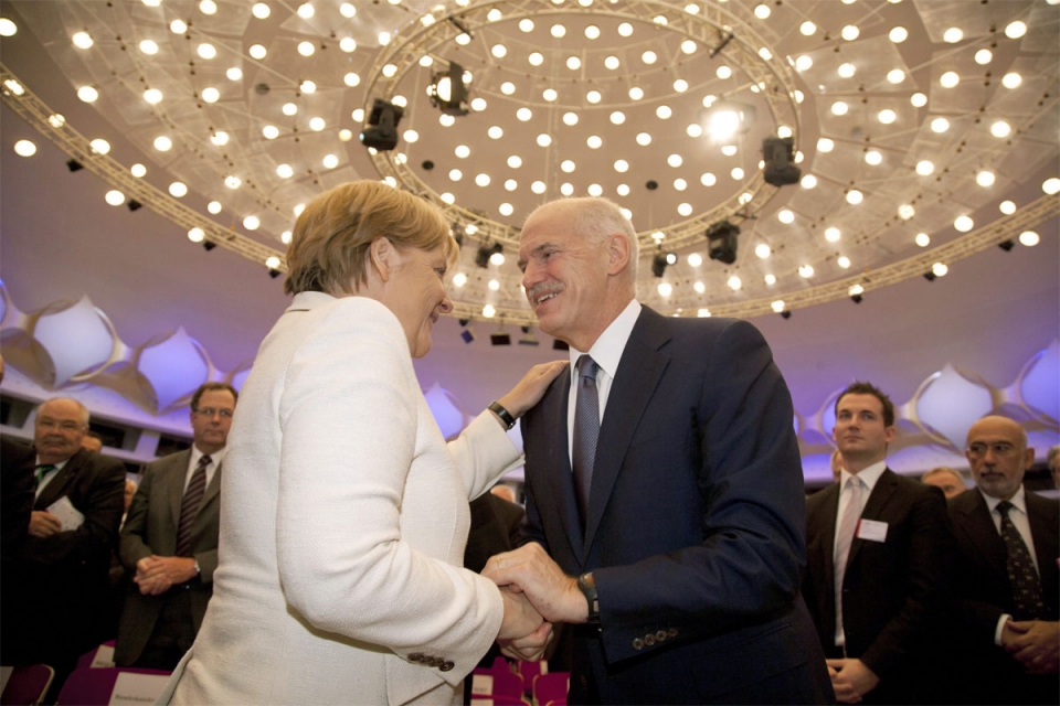Reunión Merkel-Papandreu Foto: EFE