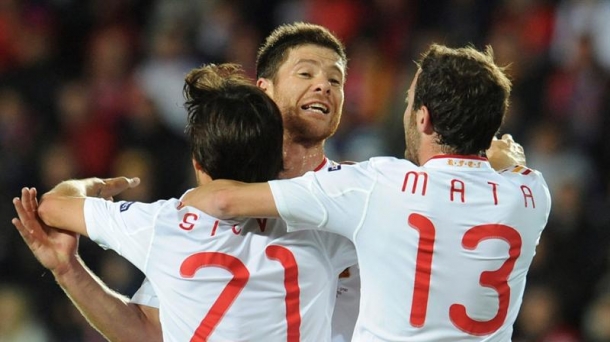 Xabi Alonso celebra el segundo gol. Foto: EFE