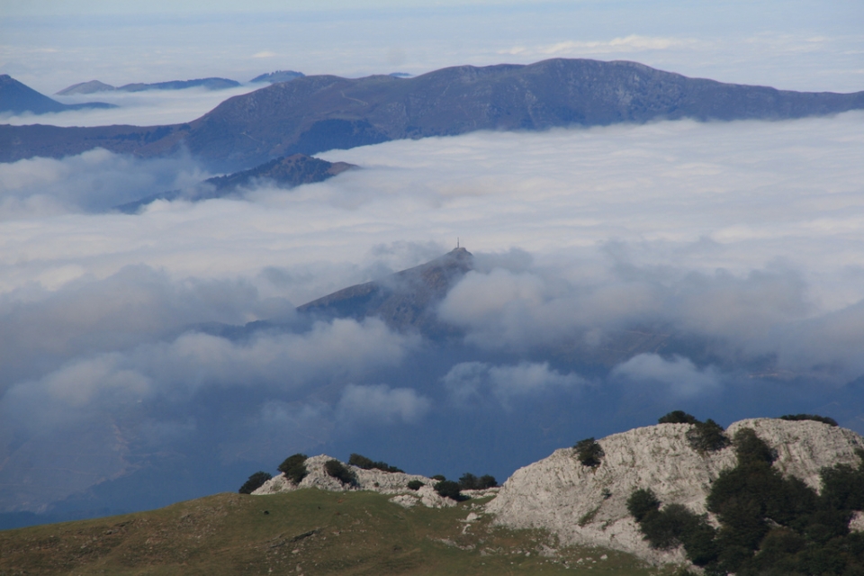 Eguraldia Euskadi | Giro ezegonkorra eta euria han-hemenka