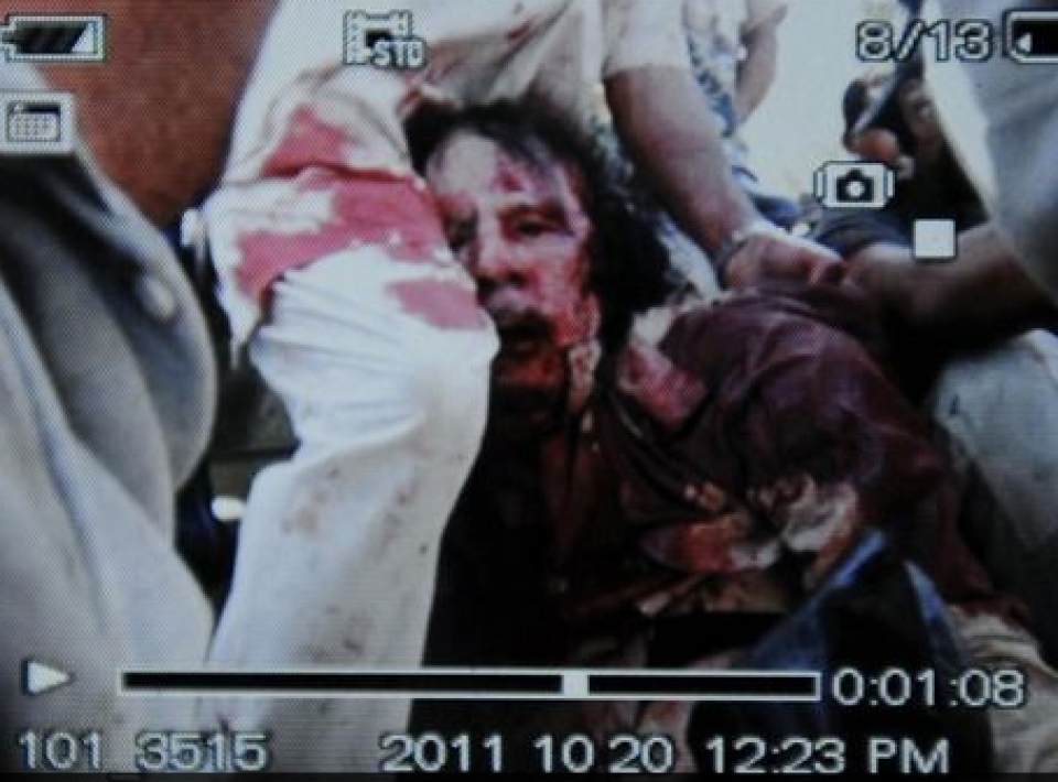 Muamar Gadafi, herido de gravedad. Foto: AFP