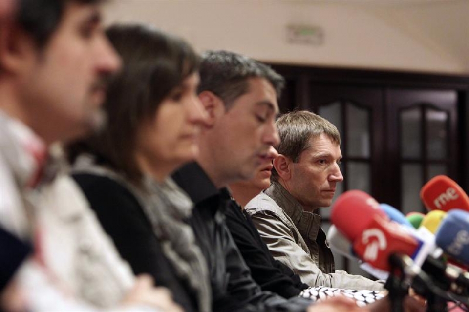 Imagen de archivo de Oscar Matute, al fondo Rufi Etxeberria. Foto: EFE