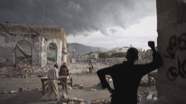 Mesfidantza, Haitira laguntza bidaltzeko