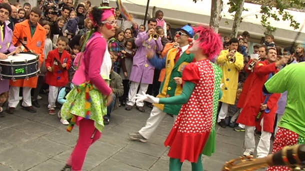 Zakua beteta etorri dira 'Faktoria'ra Pirritx, Porrotx eta Marimotots