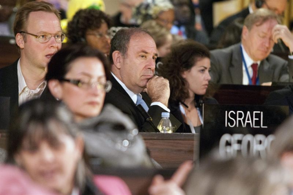 La delegación de Israel tras la aceptación de Palestina en la Unesco. Foto: EFE