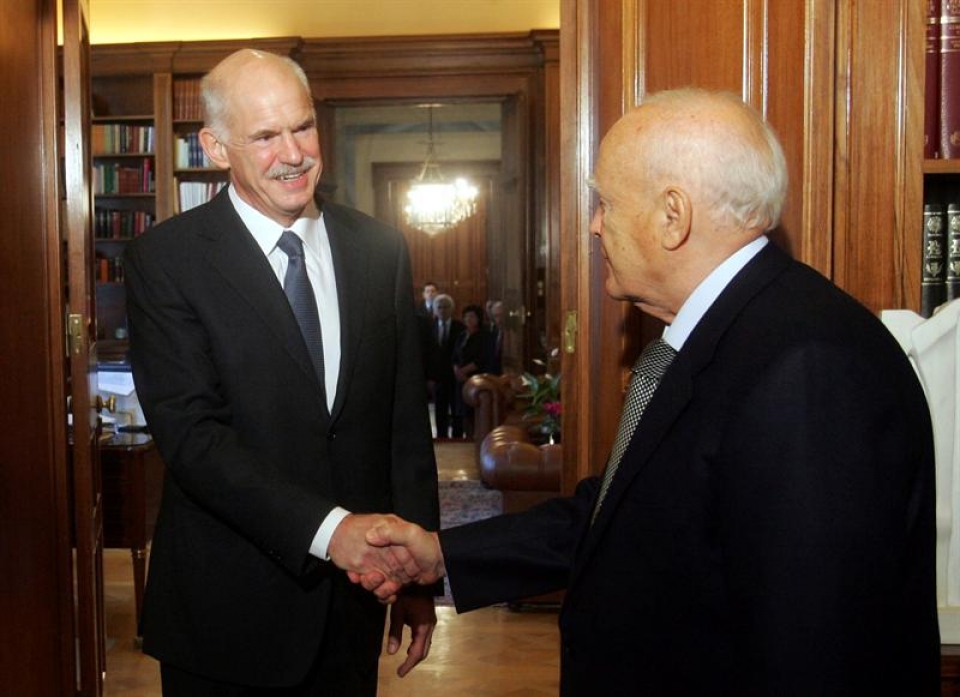 El primer ministro griego, Yorgos Papandréu se ha reunido con Carolos Papulias. Foto: EFE