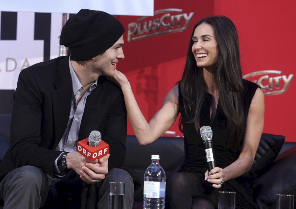 Imagen de archivo de Ashton Kutcher y Demi Moore. Foto: EFE