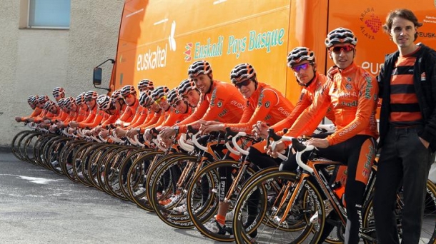 Euskaltel-Euskadi preparado para la temporada 2012
