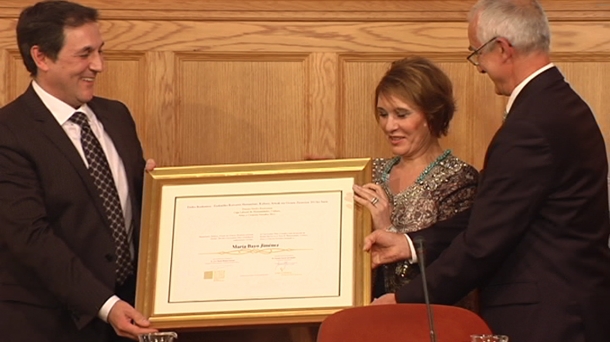 María Bayo recibe el Premio Humanidades Eusko Ikaskuntza