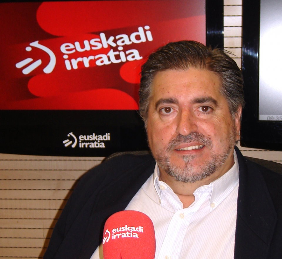 Jesús Egiguren en una entrevista en Euskadi Irratia. EITB