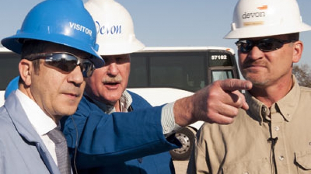 Patxi Lopez visite des entreprises américaines spécialisées dans l'extraction de gaz de schiste. EFE