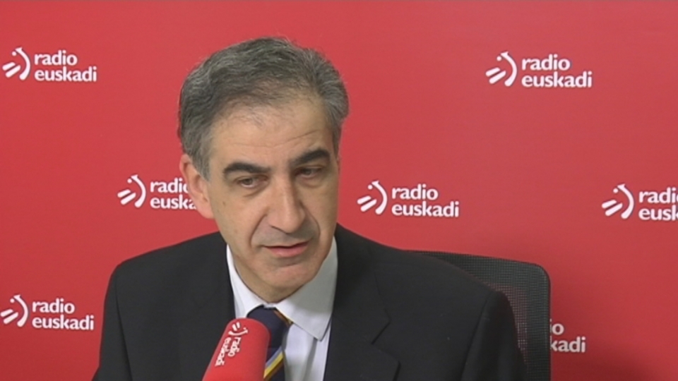 Leopoldo Barreda, entrevistado en Radio Euskadi. EITB