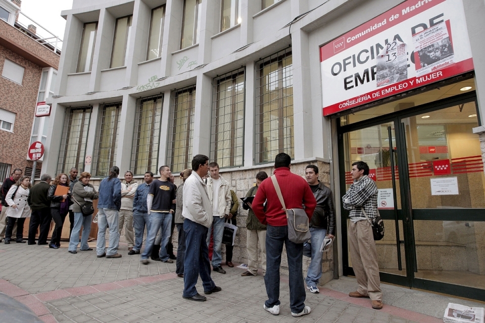 El paro se dispara hasta los 5,4 millones de desempleados en España