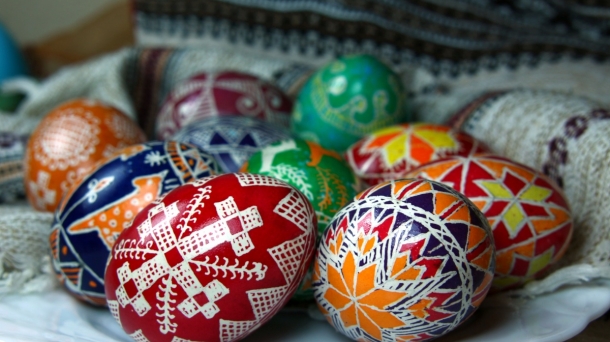 Mundo Raro: Hay muchos huevos... pintados