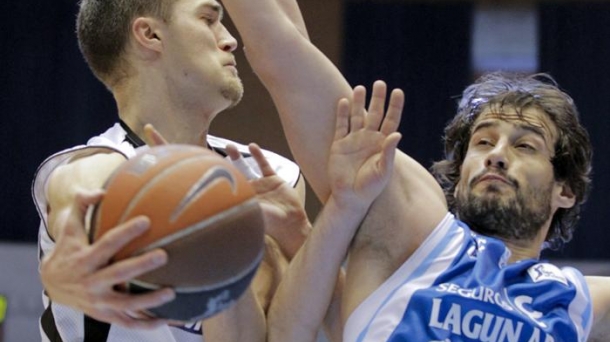 El Lgaun Aro GBC ha ganado 80-88 al Blusens Mombus. Foto: EFE