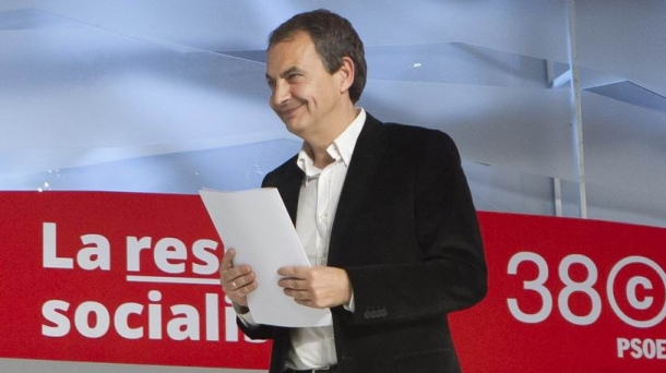 El PSOE aprueba la gestión de Zapatero, con un 90,8 % de los votos