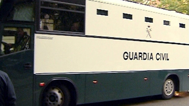 Guardia Zibilaren autobusa.