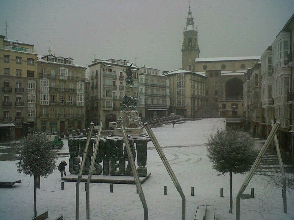 Polémica entre Euskalmet y el Ayuntamiento de Gasteiz por las nevadas