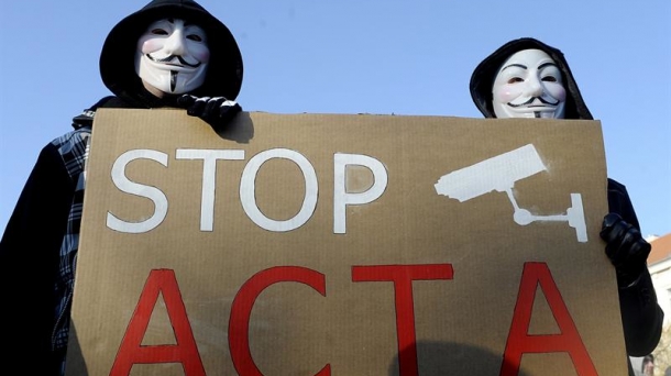 Rassemblement contre le traité anti-contrefaçon ACTA. Photo: EFE