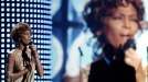Los Grammy rinden tributo a Whitney Houston