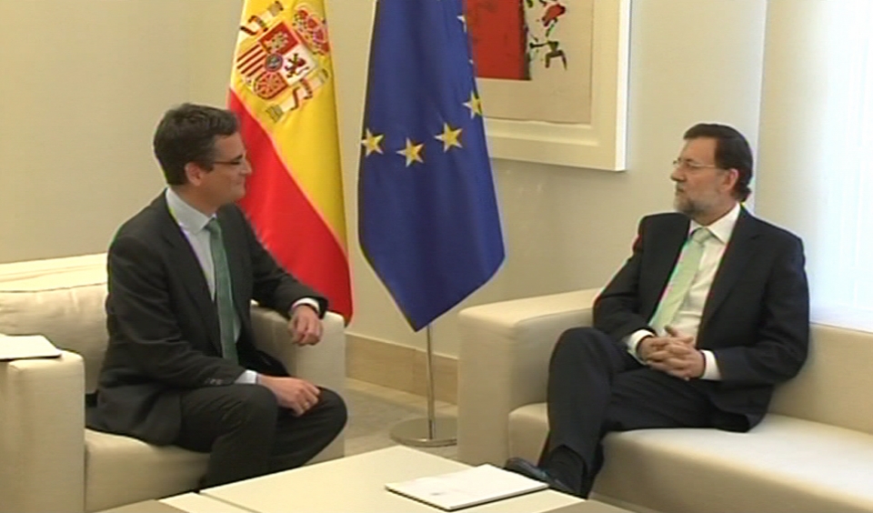 Mariano Rajoy junto al presidente del PP vasco, Antonio Basagoiti. Efe
