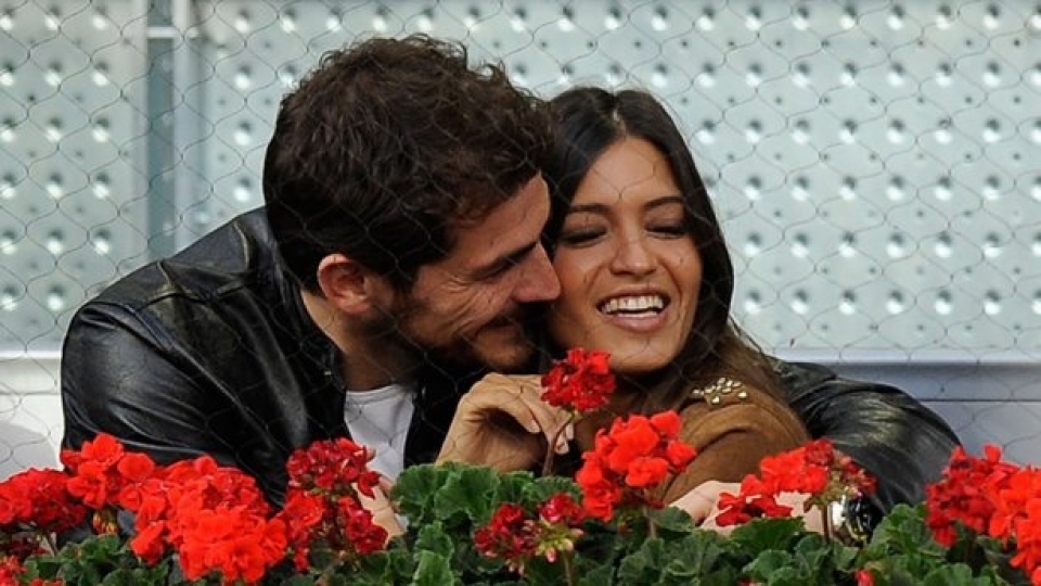 El futbolista Iker Casillas y la periodista Sara Carbonero. Foto: EFE