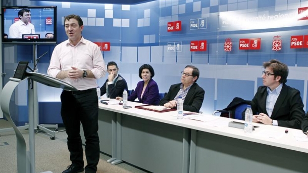 El secretario general del PSN, Roberto Jiménez, en el acto de apertura del Comité regional. EFE