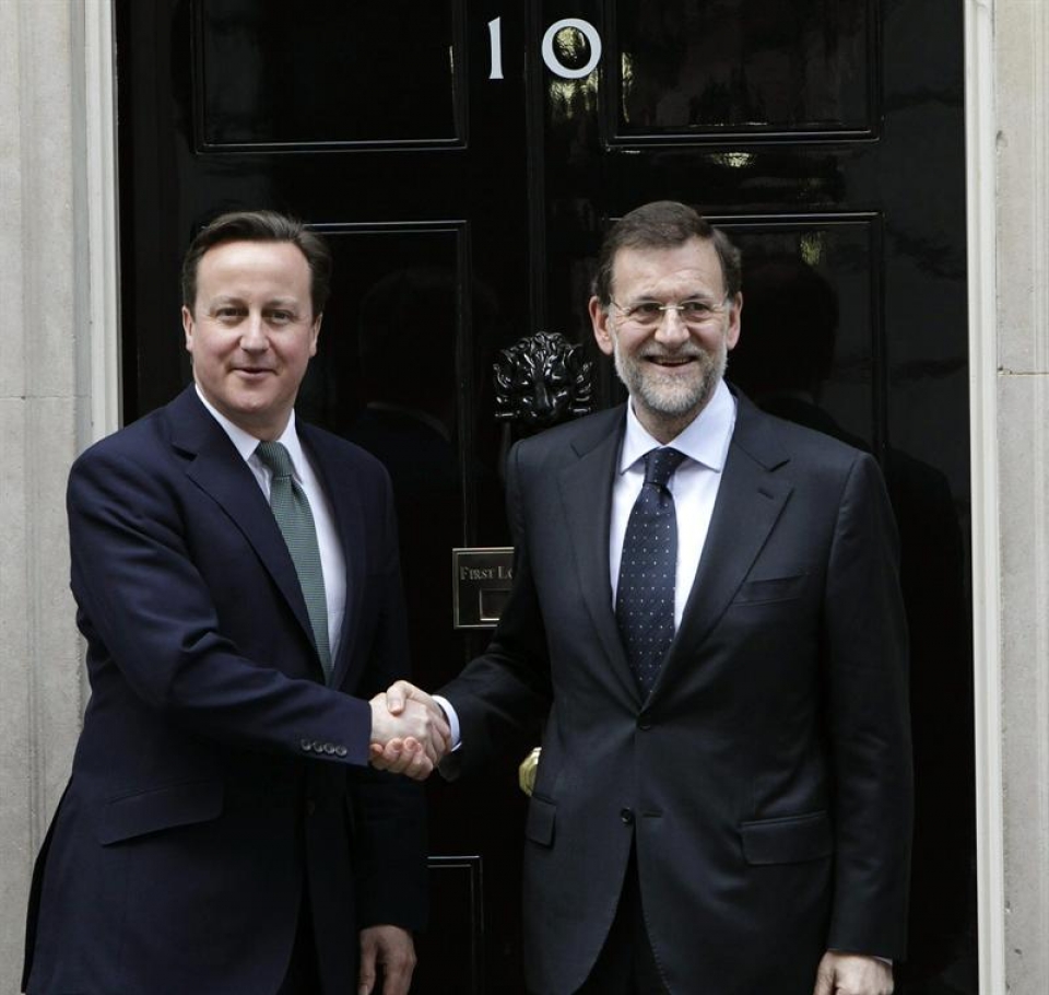David Cameron recibe en su residencia de Downing Street a Mariano Rajoy. Efe