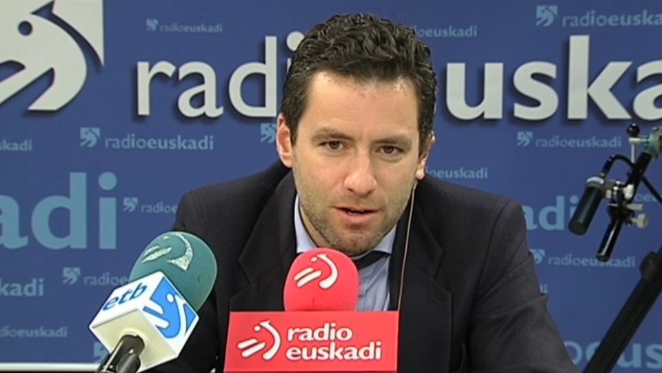 Borja Semper, en Radio Euskadi. Foto: EITB.