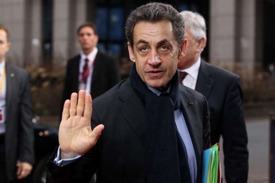 Nicolás Sarkozy tuvo que pedir perdón a la agente agredida.