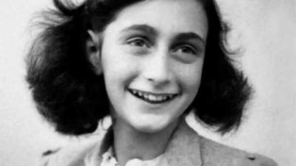 Pailazoek Ana Frank-en historia gogoratu dute