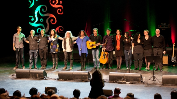Des chanteurs du Pays Basque nord lors du concert Baionatik Bilbora