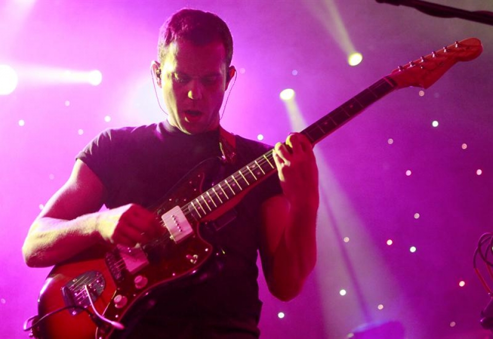 Anthony González durante el concierto. Imagen: EFE.