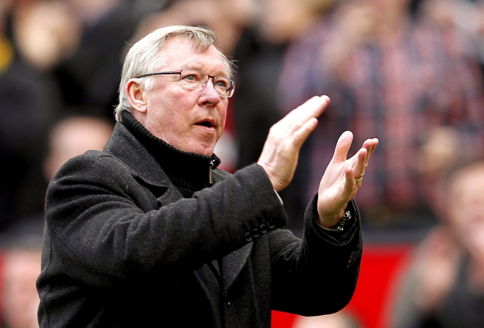 Alex Ferguson Manchester Unitedeko entrenatzailea Loiuko aireportuan. Argazkia: EITB