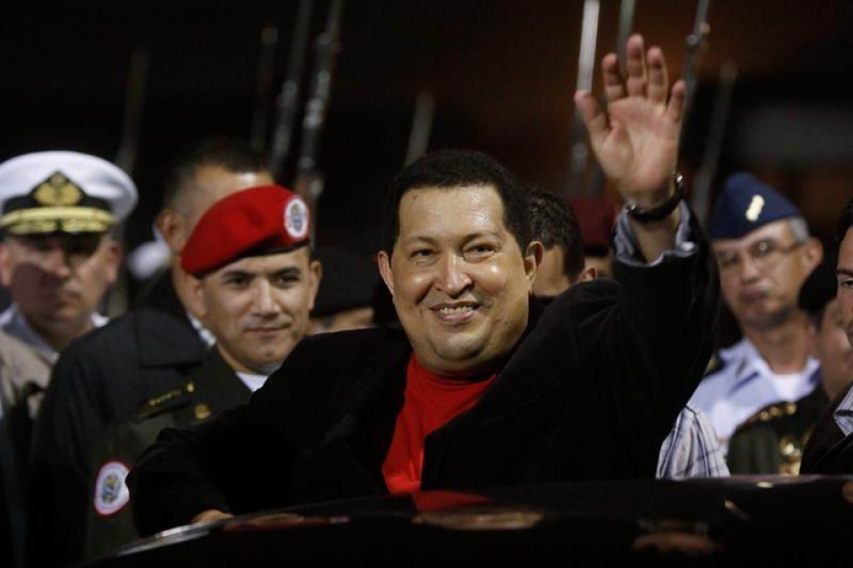 Hugo Chavez Venezuelako presidentea, aireportura heltzean. Argazkia: EFE