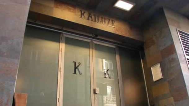 Navarro, no fallero y residente en Valencia