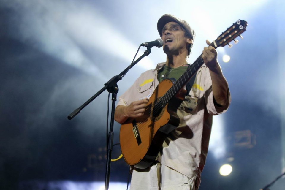 MANU CHAO, EN DIRECTO. FOTO: EFE