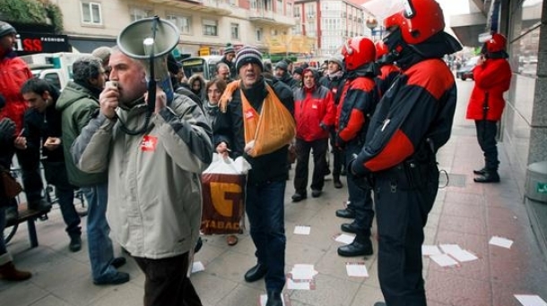 Imagen de la huelga general en Euskadi el 27/01/2011. Foto: Efe