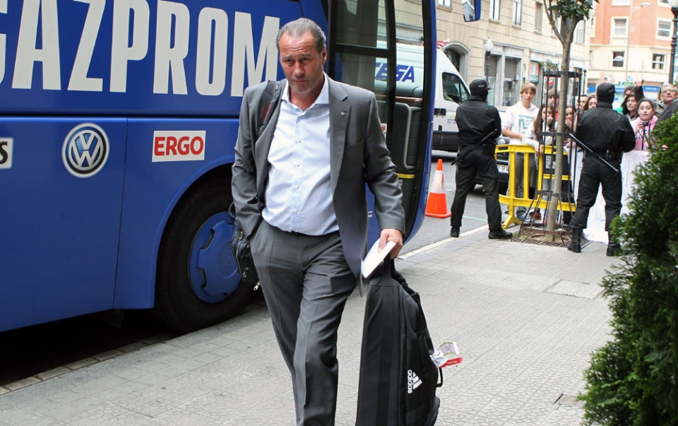 Huub Stevens, entraîneur du Schalke. Photo : EFE
