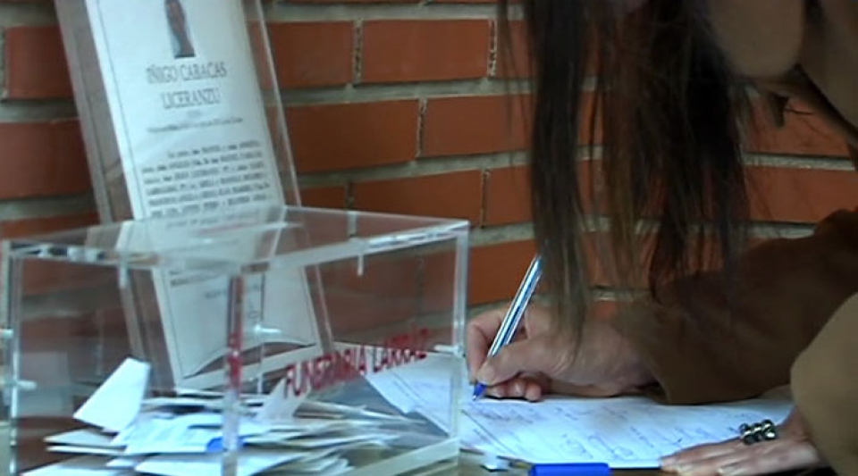 Azken agurra Iñigori. Argazkia: EITB