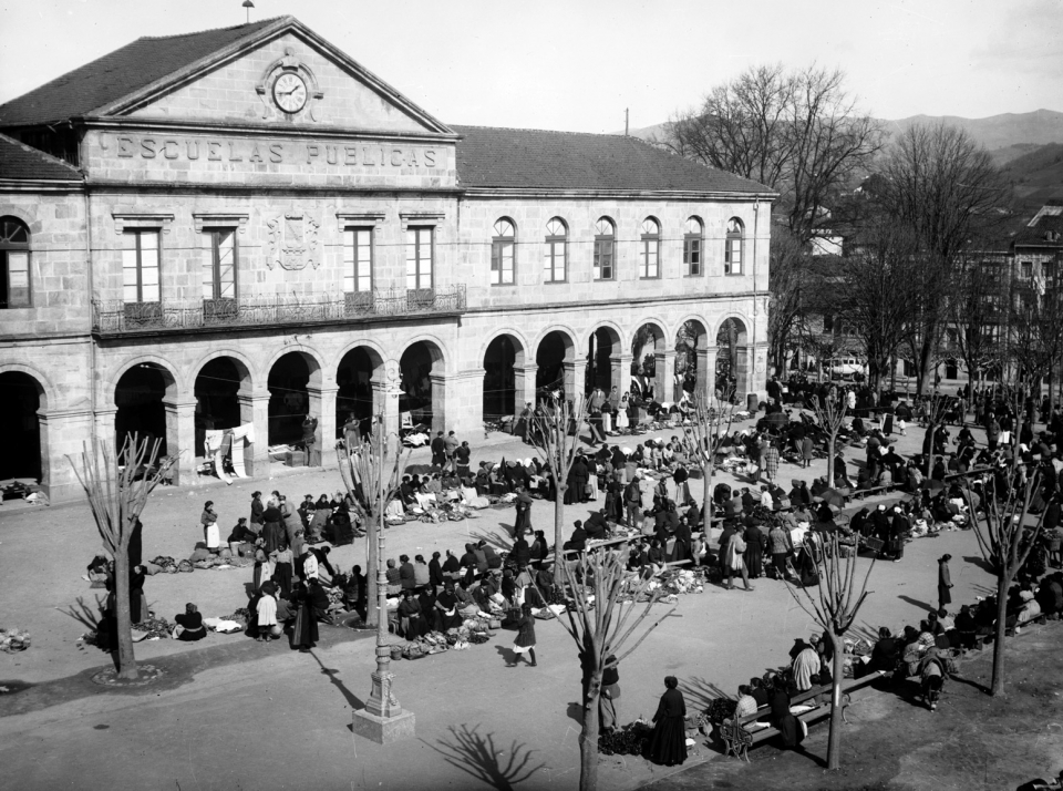 Un jour de marché avant le bombardement. Photo: Musée de la paix de Gernika